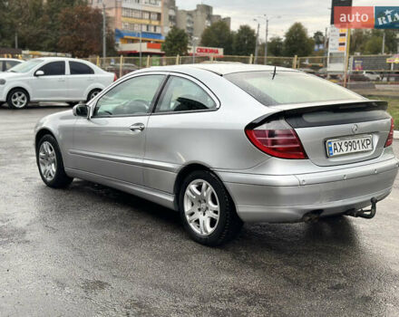 Сірий Мерседес Ц-Клас, об'ємом двигуна 2 л та пробігом 246 тис. км за 4199 $, фото 6 на Automoto.ua