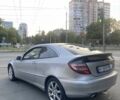 Серый Мерседес Ц-Класс, объемом двигателя 2.3 л и пробегом 334 тыс. км за 5000 $, фото 9 на Automoto.ua
