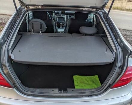 Сірий Мерседес Ц-Клас, об'ємом двигуна 2 л та пробігом 222 тис. км за 4299 $, фото 6 на Automoto.ua