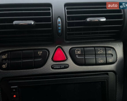 Сірий Мерседес Ц-Клас, об'ємом двигуна 2 л та пробігом 256 тис. км за 2900 $, фото 10 на Automoto.ua