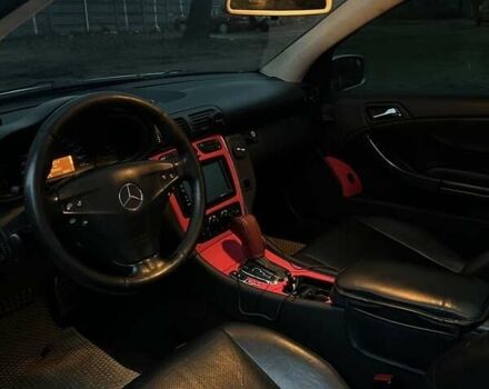 Серый Мерседес Ц-Класс, объемом двигателя 2.3 л и пробегом 334 тыс. км за 5000 $, фото 11 на Automoto.ua