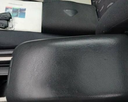 Серый Мерседес Ц-Класс, объемом двигателя 2 л и пробегом 209 тыс. км за 3999 $, фото 11 на Automoto.ua