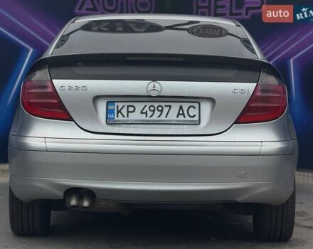 Сірий Мерседес Ц-Клас, об'ємом двигуна 2.15 л та пробігом 340 тис. км за 4999 $, фото 5 на Automoto.ua