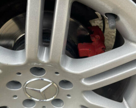 Серый Мерседес Ц-Класс, объемом двигателя 2 л и пробегом 275 тыс. км за 4900 $, фото 2 на Automoto.ua