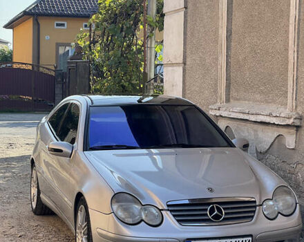 Мерседес Ц-Клас 2002 у Львові на Automoto.ua Сірий Мерседес Ц-Клас, об'ємом двигуна 2 л та пробігом 275 тис. км за 4500 $, фото 4 на Automoto.ua
