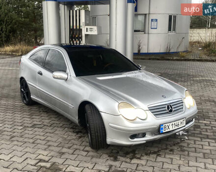 Серый Мерседес Ц-Класс, объемом двигателя 2 л и пробегом 420 тыс. км за 2999 $, фото 1 на Automoto.ua