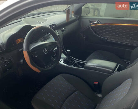 Серый Мерседес Ц-Класс, объемом двигателя 2 л и пробегом 420 тыс. км за 2999 $, фото 11 на Automoto.ua