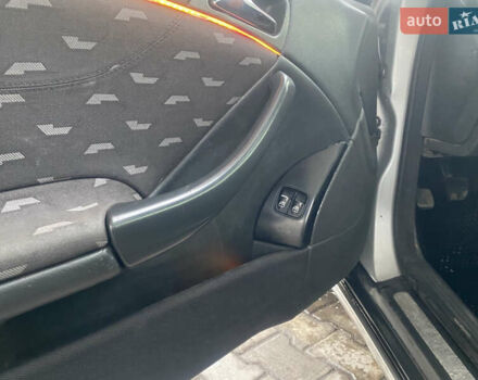 Серый Мерседес Ц-Класс, объемом двигателя 2 л и пробегом 420 тыс. км за 2999 $, фото 13 на Automoto.ua