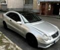 Сірий Мерседес Ц-Клас, об'ємом двигуна 2 л та пробігом 241 тис. км за 4800 $, фото 1 на Automoto.ua
