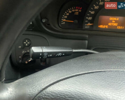 Серый Мерседес Ц-Класс, объемом двигателя 2 л и пробегом 420 тыс. км за 2999 $, фото 19 на Automoto.ua