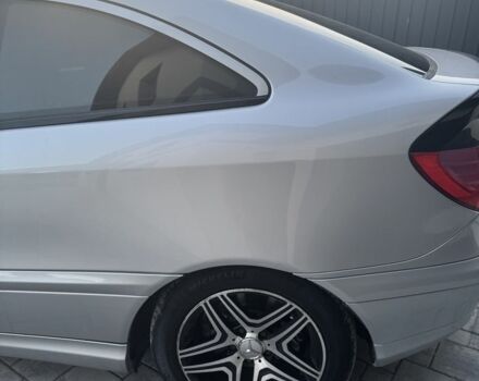 Мерседес Ц-Класс 2003 в Тернополе на Automoto.ua Серый Мерседес Ц-Класс, объемом двигателя 2.1 л и пробегом 260 тыс. км за 5050 $, фото 2 на Automoto.ua