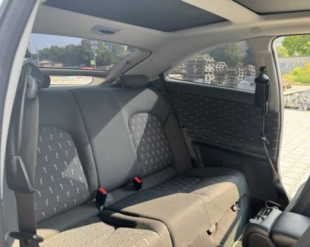 Мерседес Ц-Класс 2003 в Тернополе на Automoto.ua Серый Мерседес Ц-Класс, объемом двигателя 2.1 л и пробегом 260 тыс. км за 5050 $, фото 8 на Automoto.ua