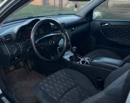 Серый Мерседес Ц-Класс, объемом двигателя 1.8 л и пробегом 450 тыс. км за 5200 $, фото 4 на Automoto.ua