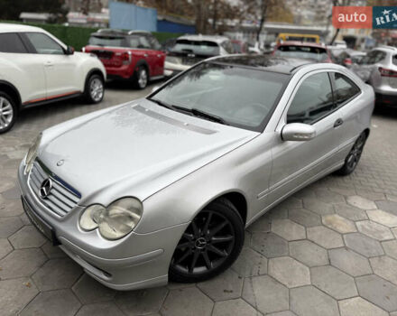 Серый Мерседес Ц-Класс, объемом двигателя 2.15 л и пробегом 211 тыс. км за 5500 $, фото 5 на Automoto.ua