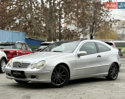 Серый Мерседес Ц-Класс, объемом двигателя 2.15 л и пробегом 211 тыс. км за 5500 $, фото 10 на Automoto.ua