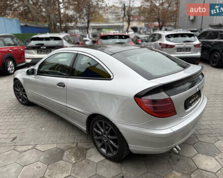 Серый Мерседес Ц-Класс, объемом двигателя 2.15 л и пробегом 211 тыс. км за 5500 $, фото 30 на Automoto.ua