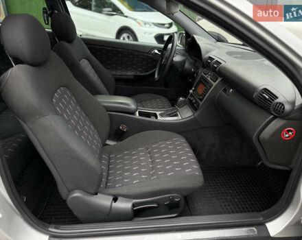 Серый Мерседес Ц-Класс, объемом двигателя 2.15 л и пробегом 211 тыс. км за 5500 $, фото 40 на Automoto.ua