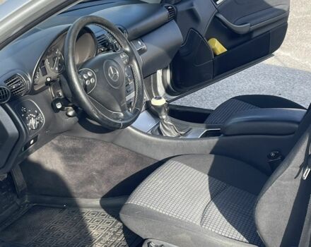 Серый Мерседес Ц-Класс, объемом двигателя 1.8 л и пробегом 250 тыс. км за 5000 $, фото 7 на Automoto.ua