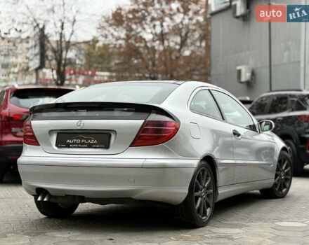 Серый Мерседес Ц-Класс, объемом двигателя 2.15 л и пробегом 211 тыс. км за 5500 $, фото 23 на Automoto.ua