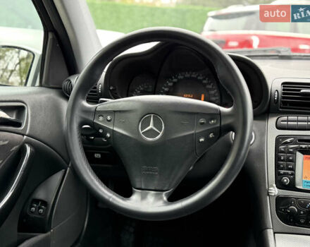 Серый Мерседес Ц-Класс, объемом двигателя 2.15 л и пробегом 211 тыс. км за 5500 $, фото 51 на Automoto.ua