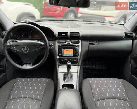 Серый Мерседес Ц-Класс, объемом двигателя 2.15 л и пробегом 211 тыс. км за 5500 $, фото 44 на Automoto.ua