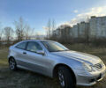 Серый Мерседес Ц-Класс, объемом двигателя 1.8 л и пробегом 195 тыс. км за 6000 $, фото 2 на Automoto.ua