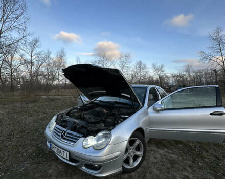 Серый Мерседес Ц-Класс, объемом двигателя 1.8 л и пробегом 195 тыс. км за 6000 $, фото 17 на Automoto.ua