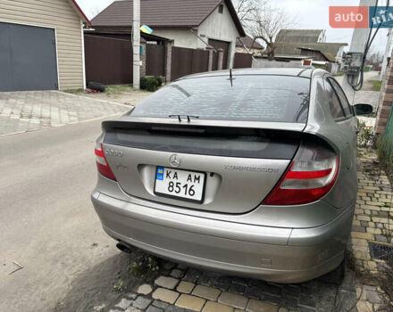 Серый Мерседес Ц-Класс, объемом двигателя 1.8 л и пробегом 200 тыс. км за 3100 $, фото 1 на Automoto.ua
