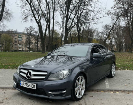 Серый Мерседес Ц-Класс, объемом двигателя 1.8 л и пробегом 260 тыс. км за 13500 $, фото 4 на Automoto.ua