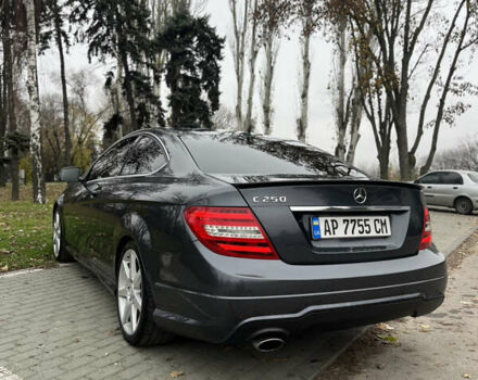 Серый Мерседес Ц-Класс, объемом двигателя 1.8 л и пробегом 260 тыс. км за 13500 $, фото 7 на Automoto.ua