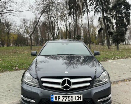 Серый Мерседес Ц-Класс, объемом двигателя 1.8 л и пробегом 260 тыс. км за 13500 $, фото 3 на Automoto.ua