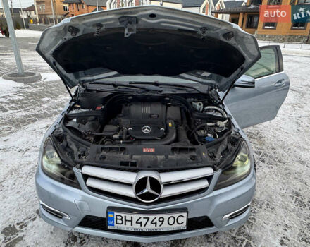 Серый Мерседес Ц-Класс, объемом двигателя 1.8 л и пробегом 225 тыс. км за 13500 $, фото 22 на Automoto.ua