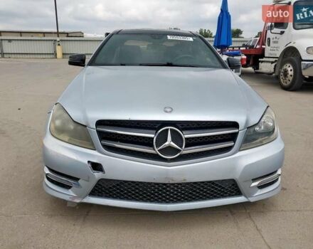 Сірий Мерседес Ц-Клас, об'ємом двигуна 1.8 л та пробігом 145 тис. км за 1000 $, фото 4 на Automoto.ua