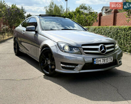 Сірий Мерседес Ц-Клас, об'ємом двигуна 2.14 л та пробігом 132 тис. км за 18000 $, фото 7 на Automoto.ua