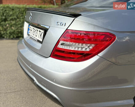 Сірий Мерседес Ц-Клас, об'ємом двигуна 2.14 л та пробігом 132 тис. км за 18000 $, фото 15 на Automoto.ua