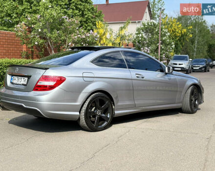 Сірий Мерседес Ц-Клас, об'ємом двигуна 2.14 л та пробігом 132 тис. км за 18000 $, фото 11 на Automoto.ua