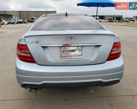 Сірий Мерседес Ц-Клас, об'ємом двигуна 1.8 л та пробігом 145 тис. км за 1000 $, фото 5 на Automoto.ua