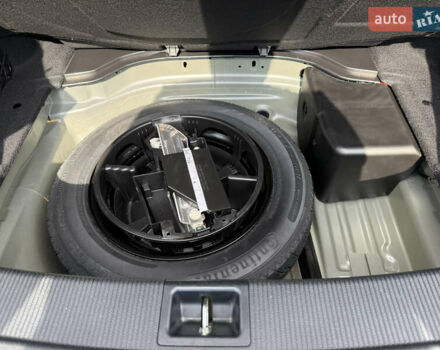 Сірий Мерседес Ц-Клас, об'ємом двигуна 2.14 л та пробігом 132 тис. км за 18000 $, фото 42 на Automoto.ua