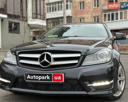 Сірий Мерседес Ц-Клас, об'ємом двигуна 1.6 л та пробігом 231 тис. км за 12990 $, фото 1 на Automoto.ua
