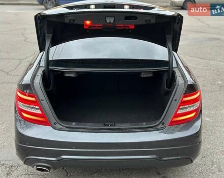 Сірий Мерседес Ц-Клас, об'ємом двигуна 1.6 л та пробігом 231 тис. км за 12990 $, фото 11 на Automoto.ua