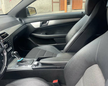 Серый Мерседес Ц-Класс, объемом двигателя 1.6 л и пробегом 231 тыс. км за 12800 $, фото 9 на Automoto.ua