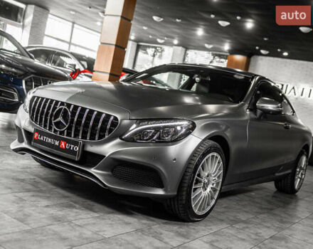 Сірий Мерседес Ц-Клас, об'ємом двигуна 2.2 л та пробігом 116 тис. км за 25900 $, фото 3 на Automoto.ua