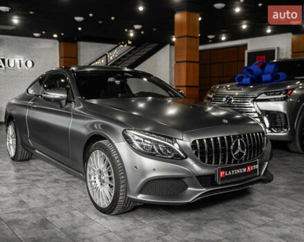 Сірий Мерседес Ц-Клас, об'ємом двигуна 2.2 л та пробігом 116 тис. км за 25900 $, фото 5 на Automoto.ua