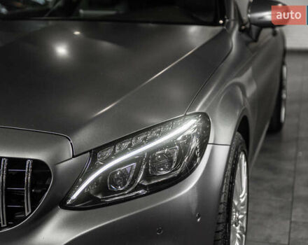 Сірий Мерседес Ц-Клас, об'ємом двигуна 2.2 л та пробігом 116 тис. км за 25900 $, фото 4 на Automoto.ua