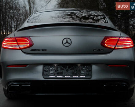 Серый Мерседес Ц-Класс, объемом двигателя 3 л и пробегом 108 тыс. км за 33000 $, фото 2 на Automoto.ua