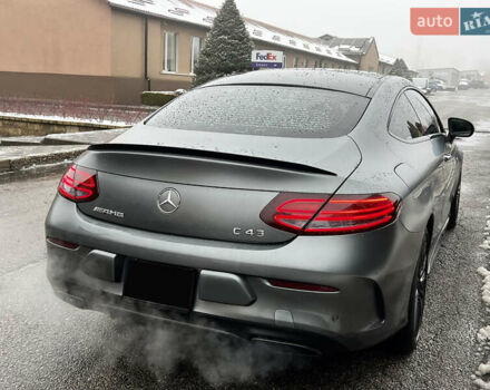 Сірий Мерседес Ц-Клас, об'ємом двигуна 3 л та пробігом 89 тис. км за 29500 $, фото 4 на Automoto.ua