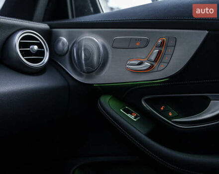 Сірий Мерседес Ц-Клас, об'ємом двигуна 3.98 л та пробігом 57 тис. км за 70500 $, фото 34 на Automoto.ua