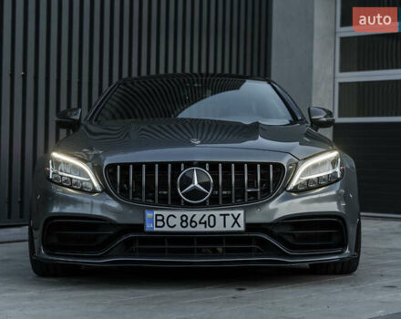 Сірий Мерседес Ц-Клас, об'ємом двигуна 3.98 л та пробігом 57 тис. км за 70500 $, фото 1 на Automoto.ua