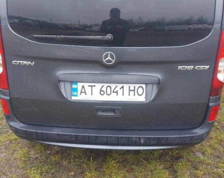 Серый Мерседес Ц-Класс, объемом двигателя 1.5 л и пробегом 260 тыс. км за 7500 $, фото 5 на Automoto.ua