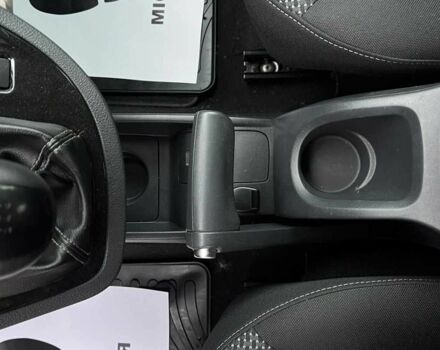 Сірий Мерседес Ц-Клас, об'ємом двигуна 1.5 л та пробігом 156 тис. км за 10999 $, фото 13 на Automoto.ua